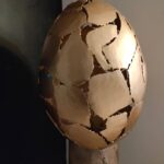 Oeuf en plaques métal, doré