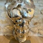 Demi-buste homme aluminium Mathis – sculpture déco en métal, vue 3, fabrication artisanale design