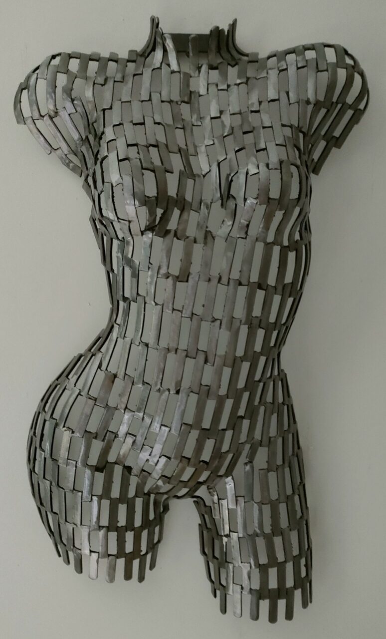 Demi-buste en lames métal Margot – sculpture déco en métal, vue 1, fabrication artisanale design