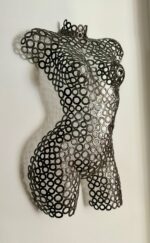 Demi-buste métal en rondelles Alicia – sculpture déco en métal, vue 2, fabrication artisanale design