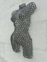 Demi-buste métal en rondelles Alicia – sculpture déco en métal, vue 4, fabrication artisanale design