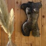 Demi-buste écrous-rondelles Capucine – sculpture déco en métal, vue 1, fabrication artisanale design