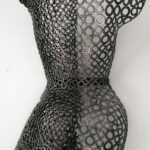 Demi-buste métal déco Clara – sculpture déco en métal, vue 3, fabrication artisanale design