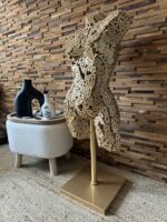 Buste de femme chaîne dorée sur pied Anaïs – sculpture déco en métal, vue 2, fabrication artisanale design