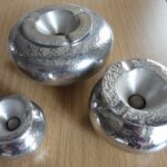 Cendrier martelé en aluminium