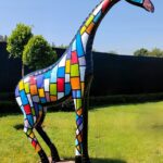 Sculpture Girafe colorée métal