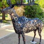 Spectaculaire cerf en métal, sculpture grand format pour espace extérieur