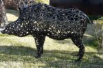 Sanglier en chaîne, métal forgé à la main, sculpture sauvage vue 5