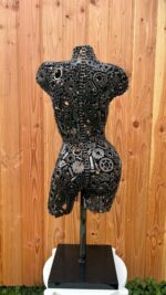 Buste femme en pièces mécaniques métal Ambre – sculpture déco en métal, vue 6, fabrication artisanale design