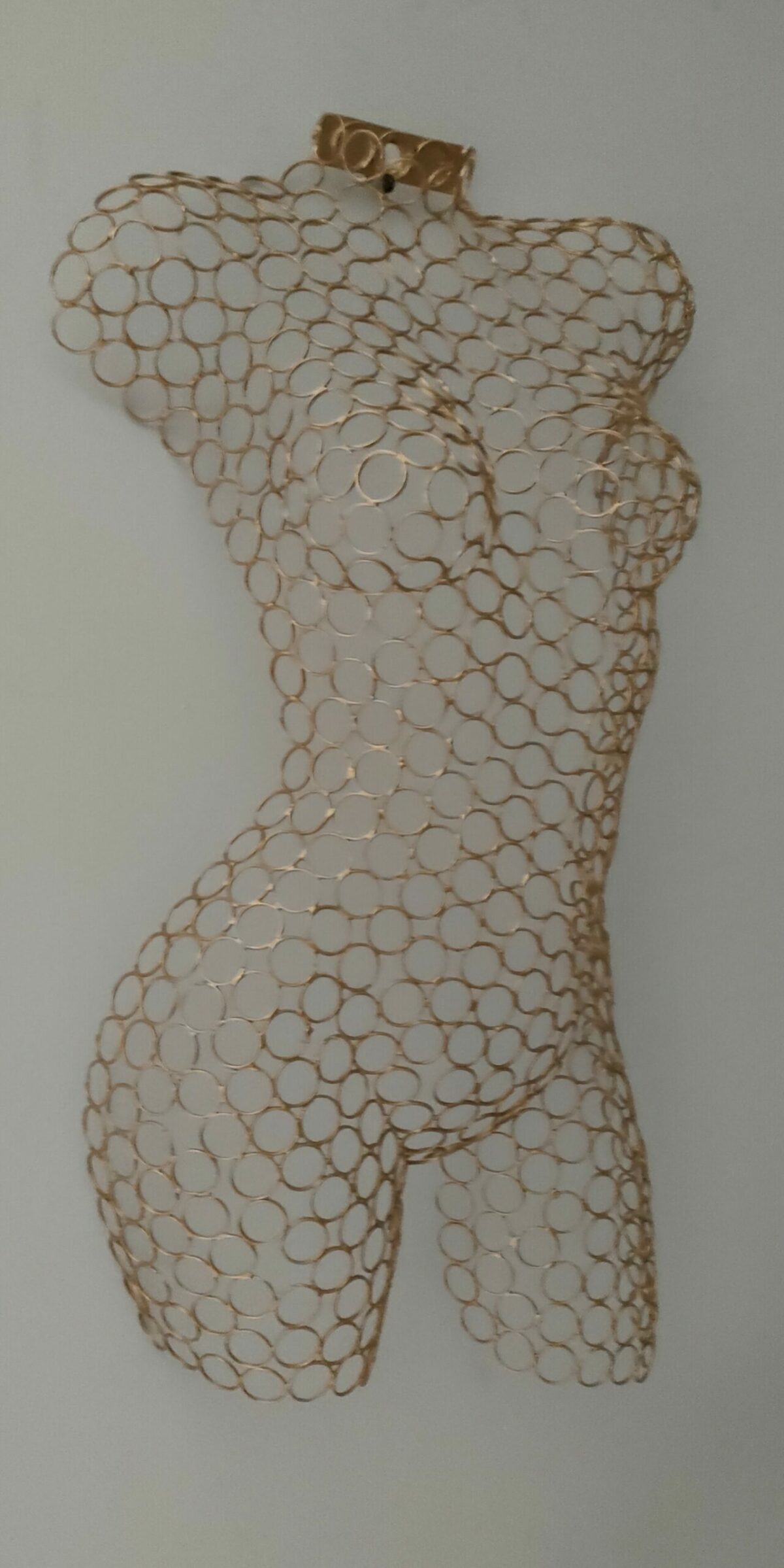 Demi-buste anneaux métal Aurore – sculpture déco en métal, vue 3, fabrication artisanale design