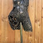 Buste entier de femme Valentina – sculpture décorative artisanale en métal pour intérieur design
