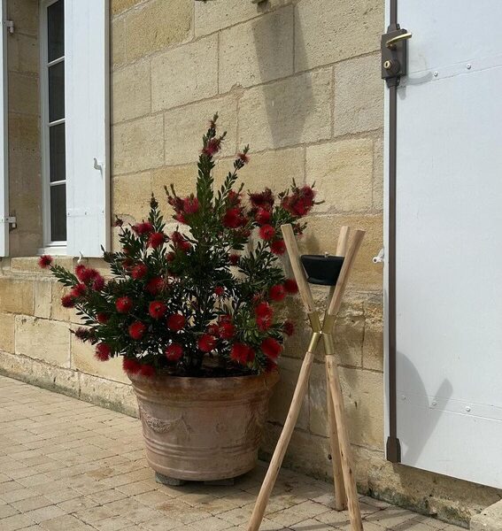 Bougie sur trépied doré en bois 100 cm