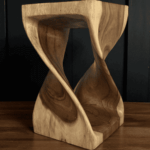 Tabouret ou support décoratif en bois de suar sculpté à la main, design torsadé, importé de Thaïlande