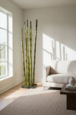 Bambou métallique vert utilisé comme décoration naturelle d’intérieur
